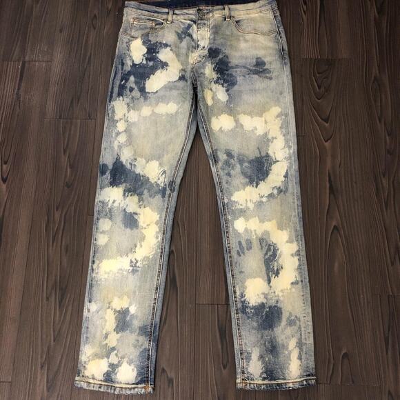 Men's MNML Distressed Acid Wash Denim Jeans - Picture 2 of 6